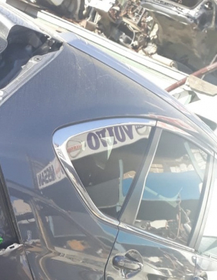 2017 MODEL HONDA CRV ÇIKMA SAĞ ARKA KAPI CAMI.