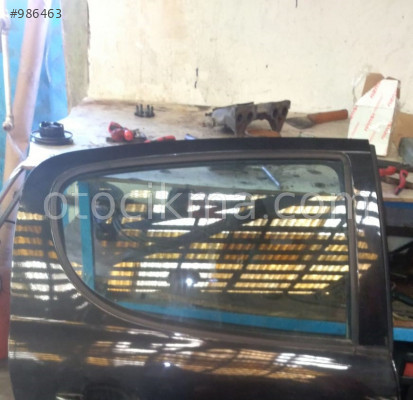 peugeot 207 çıkma sağ arka kapı camı