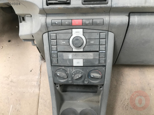 Proton savvy teyip radyo CD çalar