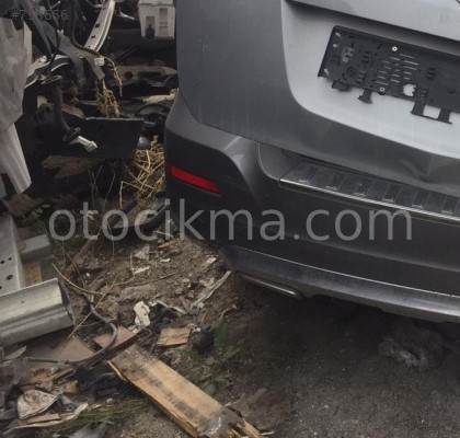 2014 MODEL MERCEDES GLK 220 HATASIZ SOL ÖN SİNYAL LAMBASI.