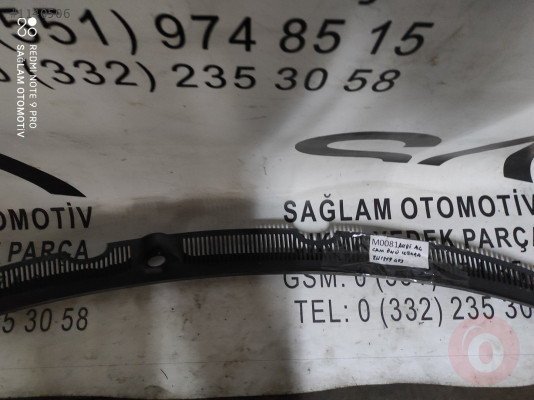 OEM; 8U1819403 AUDİ A4 CAM ÖNÜ IZGARA