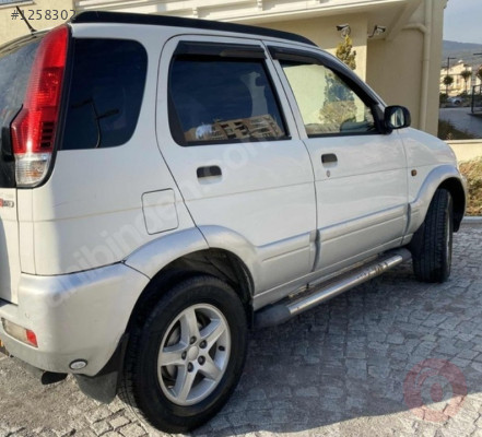 Daihatsu  terios orjinal çıkma kapıları