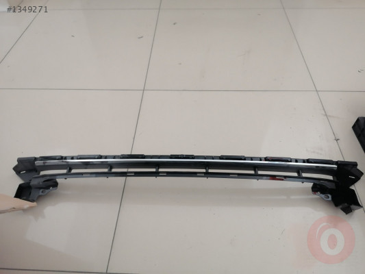 AUDİ A6 ÖN TAMPON ORTA IZGARASI