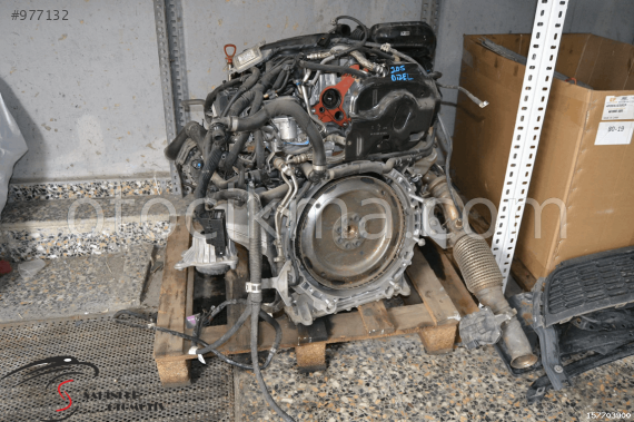 MERCEDES C SERİSİ W205 DİZEL KOMPLE MOTOR