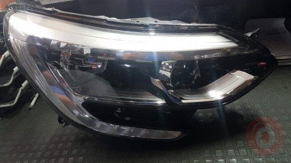 RENAULT MEGANE 4 JOY SAĞ FAR ÇIKMA ORİJİNAL