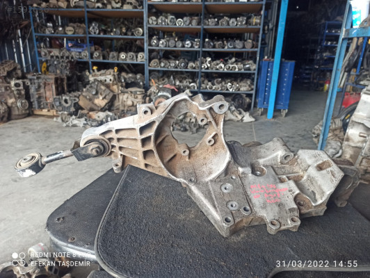 AlfaRomeo 156 Klima Kompresör Ayağı Çıkma Orjinal