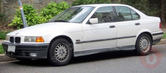 BMW E36 arka salıncak
