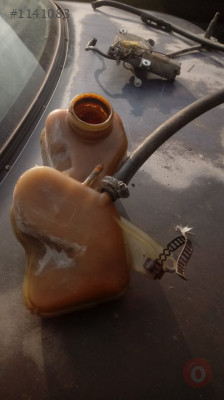 opel vectra a çıkma motor su genleşme bidonu