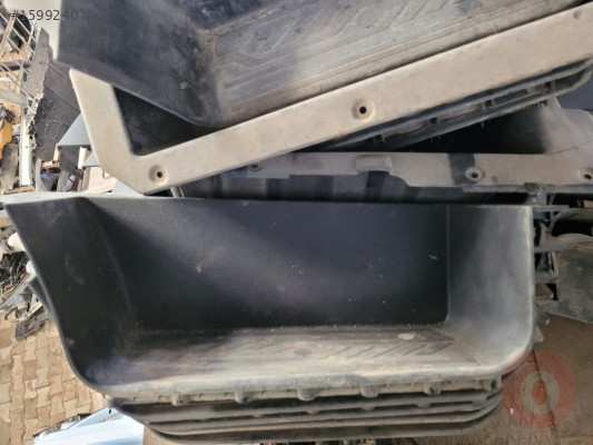 FORD TRANSİT ÖN BASAMAK PLASTİKLERİ