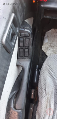 1990 mitsubishi lancer 1.5 gls çıkma cam düğme takımı