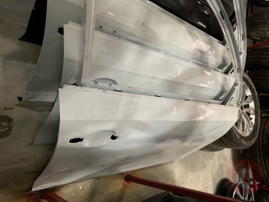 VW JETTA ÇIKMA ORJİNAL SAĞ ÖN KAPI