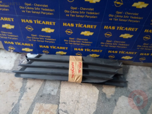 OPEL ASTRA H MAKYAJSIZ SİS KAPAĞI HAS OPEL ÇIKMA PARÇA