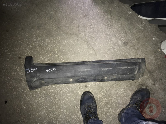 S60 SAĞ ARKA MARŞBİYEL KAPLAMASI VOLVO ORJİNAL ÇIKMA PARÇA