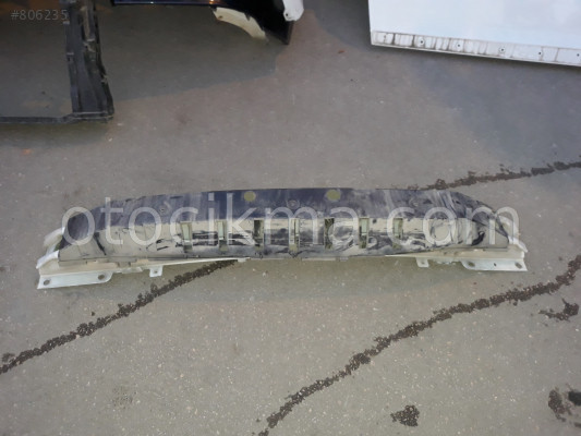 Volvo s80 ön tampon demiri