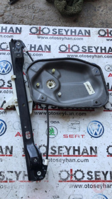 1K4839462A vw golf 5 sağ arka kapı cam krikosu