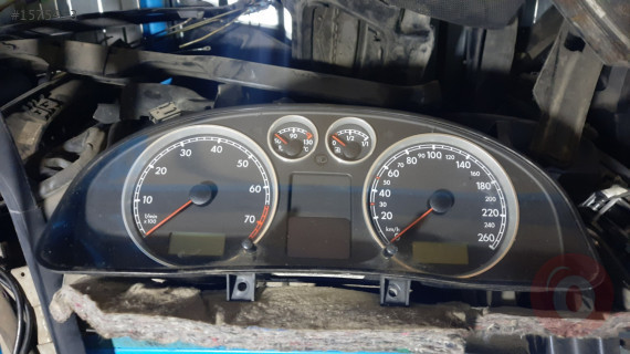 volkswagen PASSAT B5.5 Gösterge Saati manual çıkma (01 - 05)