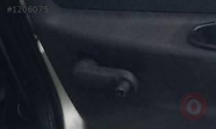 dacia solenza 1.4 çıkma sağ arka kapı cam kolu