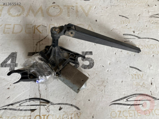 FİAT PUNTO ARKA CAM SİLECEK MOTORU ORJİNAL ÇIKMA 2010 MODEL