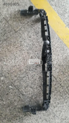 MERCEDES W117 CLA ÇIKMA ÖN PANEL FAR TUTUCU