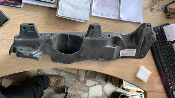 RENAULT KANGOO3 SIFIR ORJİNAL ÇAMURLUK BAĞLANTI BRAKETİ SAĞ