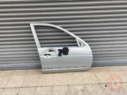 RENAULT MEGANE 1 ÇIKMA ORJİNAL SAĞ ÖN KAPI