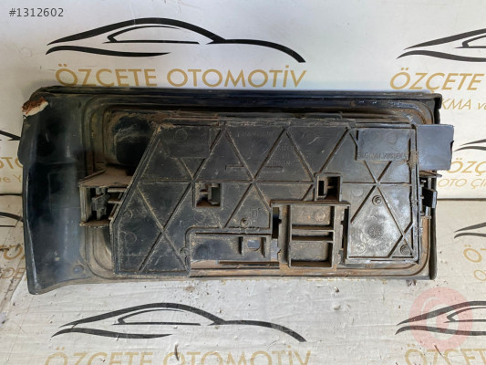 RENAULT 9 SAĞ STOP LAMBASI ORJİNAL ÇIKMA