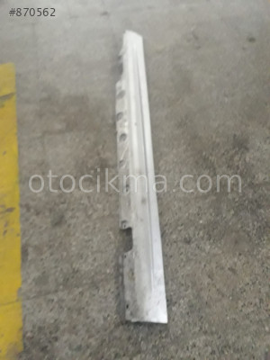 BMW E46 ÇIKMA SAĞ MARŞPİYEL KAPLAMASI