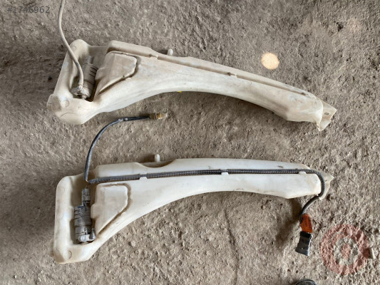 RENAULT MEGANE 1 ÖN CAM SİLECEK BİDONU ÇIKMA 1998-2003