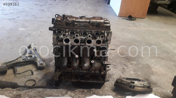 peugeot 207 1.4 benzinli komple motor