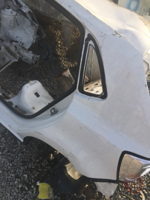 2012 2016Volkswogen Polo arka sol çamurluk