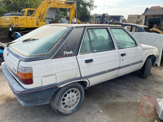 RENAULT 11- FLASH SAĞ STOP 1985-1995 MODEL ORJİNAL ÇIKMA