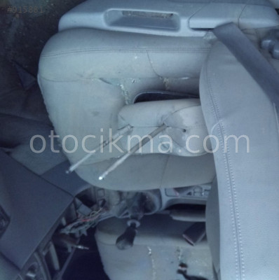 1996  VOLVO S40 ORİJİNAL KOLTUK BAŞLIĞI.