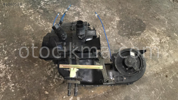 alfa romeo 146 çıkma dolu kalorifer kazanı