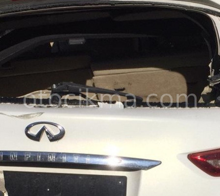 HATASIZ INFINITI FX30D BAGAJ SİLECEK KOLU.