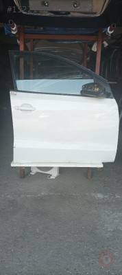 Volkswagen Polo sağ ön kapı orijinal çıkma