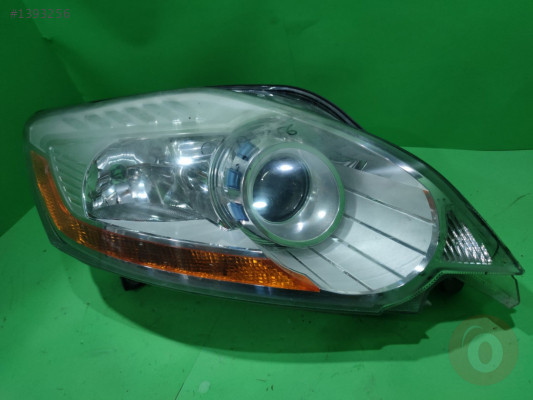 Ford Kuga Sağ Far