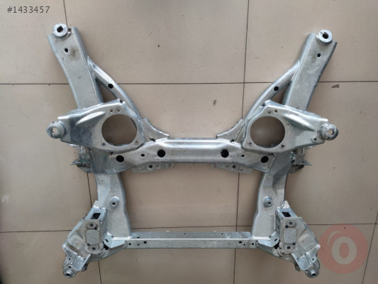 BMW 3 Serisi G20 G21 Ön Travers 6883131