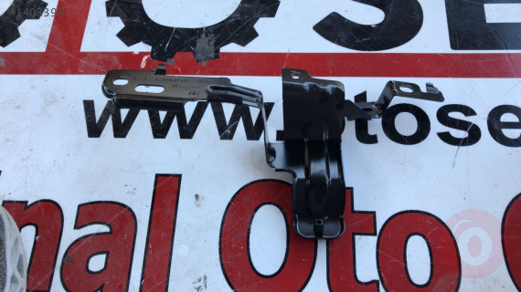 8V4864200 audi a3 sağ arka bagaj kaplaması bağlantı demiri