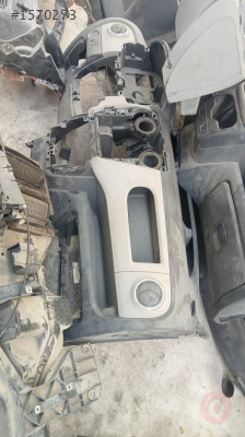 Dacia loddy  göğüs dolu torpido çıkma