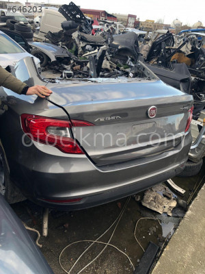 Fiat Egea Bagaj kapağı hatasız orjinal çıkma