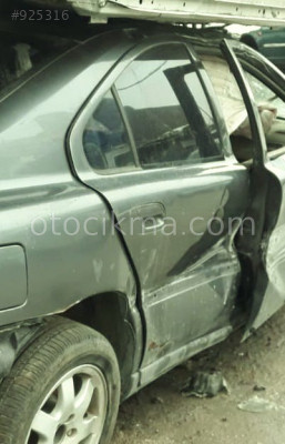 2001 VOLVO ÇIKMA SAĞ ARKA KAPI.