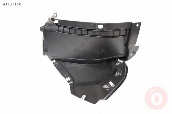 AUDİ A4 16-19 ÇAMURLUK DAVLUMBAZI SOL ÖN UÇ 8W0853887E