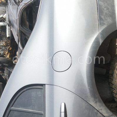 2011 HONDA CİVİC HATASIZ DEPO KAPAĞI.