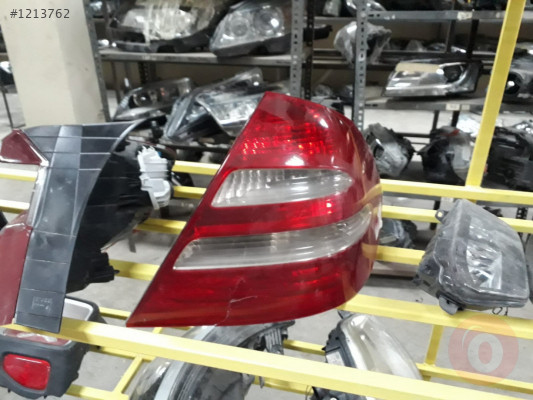 2005 mercedes 211 kasa sağ stop 850tl