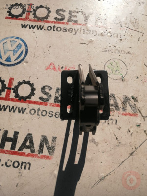 4B9886177 volkswagen passat B5 arka koltuk bağlantı demiri