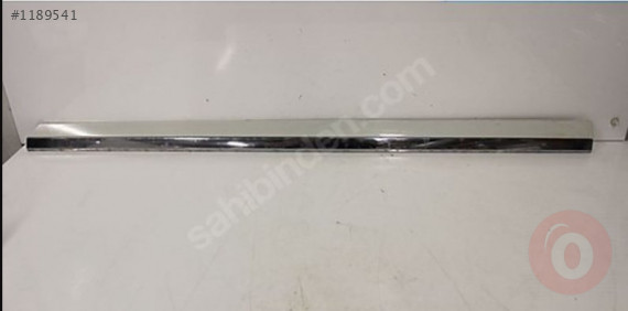 VW PASSAT B8 15-19 KAPI BANDI KROMLU SAĞ ÖN 3G0853332A 3Q7