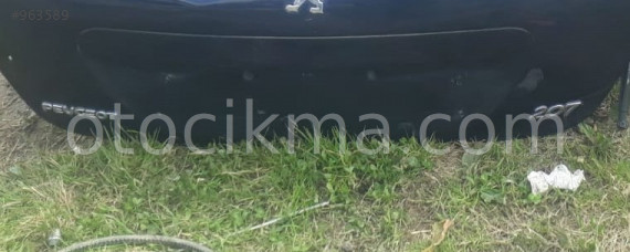 peugeot 207 1.4 benzinli çıkma marka model yazısı