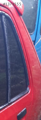 peugeot 205 1.4 benzinli çıkma sol arka kelebek camı