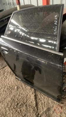 AUDI A6 SAG ARKA KAPI GUCMANLAR OTO
