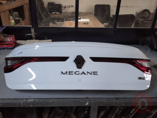 RENOULT MEGANE 4 SOL BAĞAJ STOPU ORJİNAL HATASIZ ÇİZİKSİZ